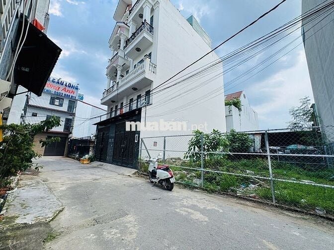 *** lô đất vuông đẹp trung tâm Thủ Đức giá siêu hiểm chỉ 100tr/m2