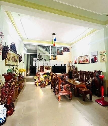 Cho thuê nhà 3 tầng mặt tiền đường 10m5 Ngô Tất Tố - hòa cường