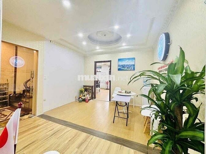 CHÍNH CHỦ CHO THUÊ SÀN PHỐ NGUYỄN CHÍ THANH - ĐỐNG ĐA 95M GIÁ CHỈ 15TR