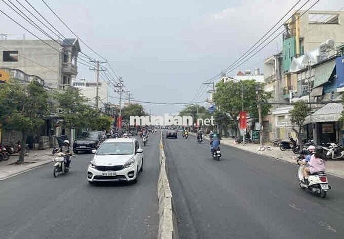 nhà phố hiện đại . huỳnh tấn phát q7. hẻm xe hơi full nội thất