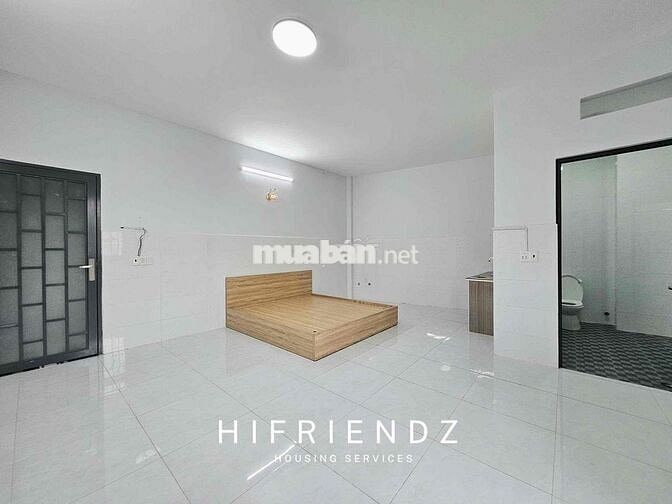 SIÊU PHẨM CỰC RỘNG 40m2 Ở NHIỀU NGƯỜI SẴN NỘI THẤT NGAY NGÃ TƯ BỐN XÃ