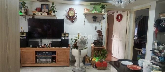 BÁN NHANH CĂN HỘ MIẾU NỔI 18 TẦNG 63M2 GIÁ 4,1 TỶ