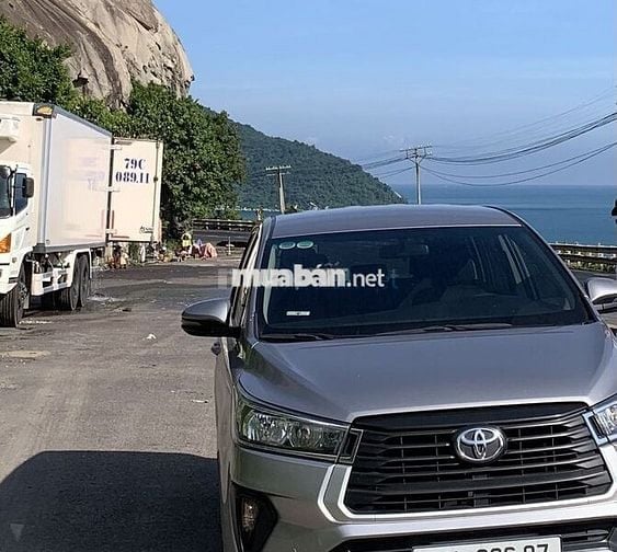 Toyota Innova 2022 E 2.0 MT - 52000 km
