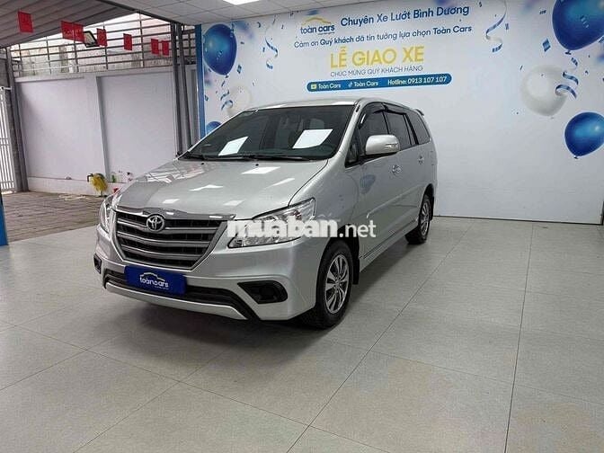 Toyota Innova 2015 2.0E - 68000 km