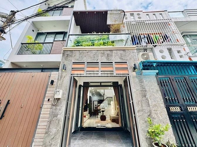 Lên sóng siêu phẩm HOÀNG VIỆT gần khu Bờ Kè, giá dưới 2 tỷ. Xây 3 tầng