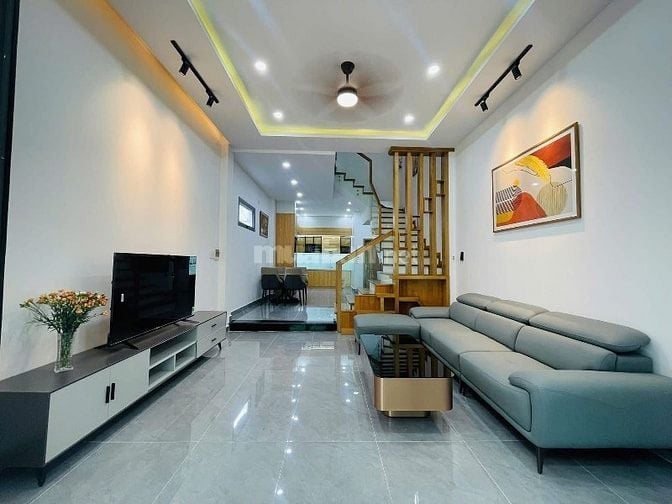NHÀ ĐẸP LUNG LINH-NGÔ QUYỀN,QUẬN 11-GIÁ 3,16TỶ-DT52,8m2