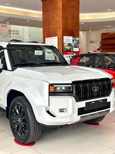 Toyota Land Cruiser Prado 2025 Cửa sổ trời toàn cả