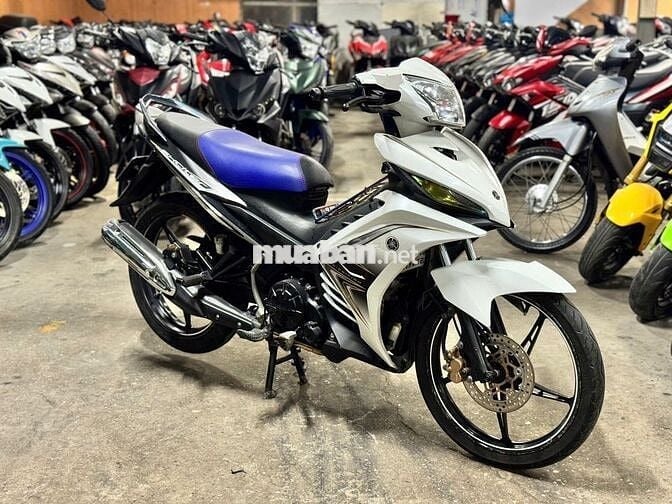 XE MÁYTHANH TÙNG_EX 135 MÀU TRẮNG CÔN TAY MÁY ZIN