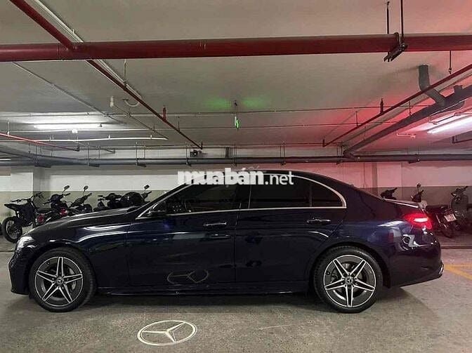 Mercedes Benz C Class 2022 C300 AMG - 6770 km