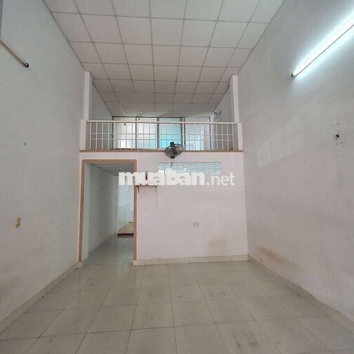 Cho thuê nhà gác lửng mặt tiền Nguyễn Thông 5,5tr