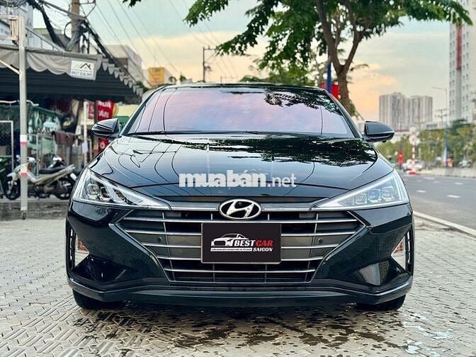 Hyundai Elantra 2022 2.0 AT - 19000 km