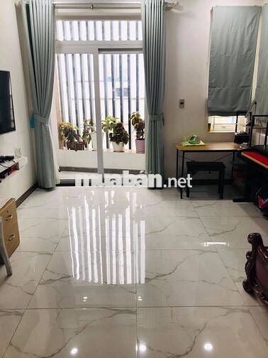 Nhà HXT Nguyễn Thượng Hiền. P.5.Bình Thạnh 4.2x17.5m.4PN 6WC;35tr (TL)