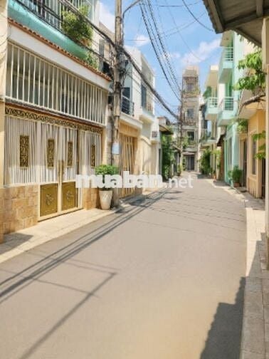 LẠC LONG QUÂN-P8 TÂN BÌNH-HẺM NHỰA 5M- XE HƠI VÀO NHÀ- 60M2-2 TẦNG-3PN