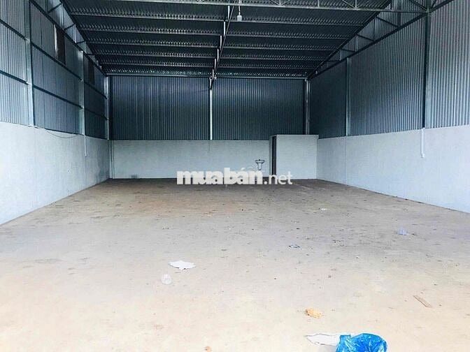 Cho Thuê Kho 200m2 gần chợ đầu mối Tân Hoà