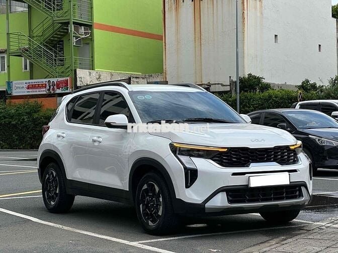 Kia Sonet 2024 1.5 Luxury	 - Dk 2025 lướt 5800 km