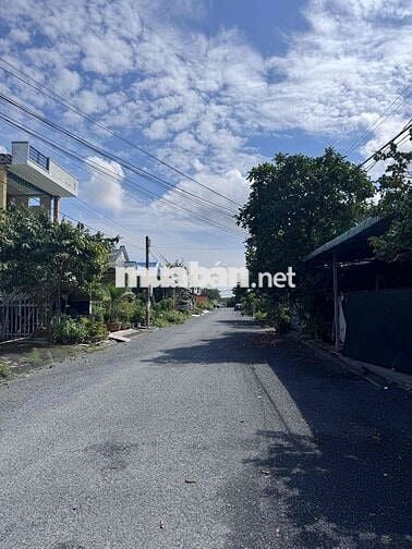 Nhà + đất KDC Tân Phú Đông. đượng nhựa 8m
