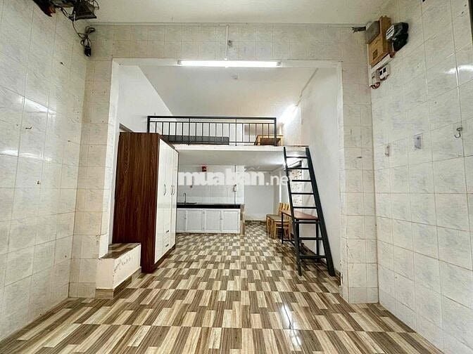 Cho Thuê Phòng Có Gác Tại CMT8 Quận 10 Mặt Tiền Vừa Ở Vừa Kinh Doanh
