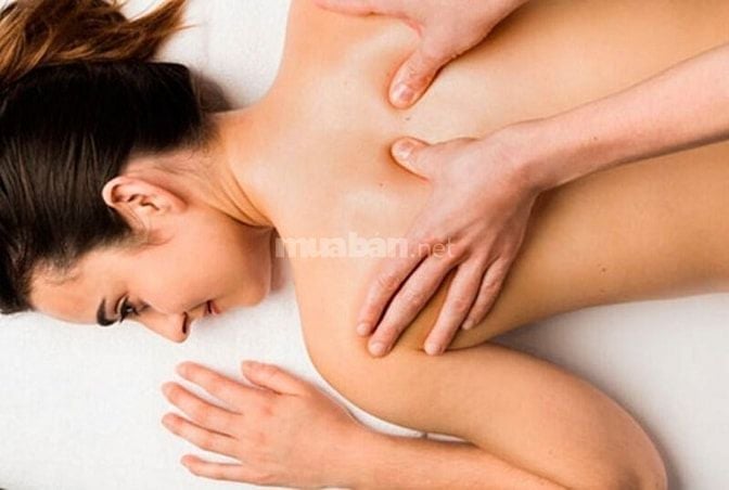 Massage bấm huyệt cho nữ tận nơi