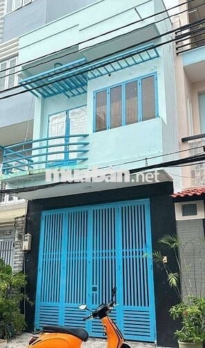 Cho thuê nhà mặt tiền đường số 15 .q7
