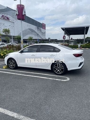 Kia Cerato 1.6 Deluxe trắng sản xuất 2020