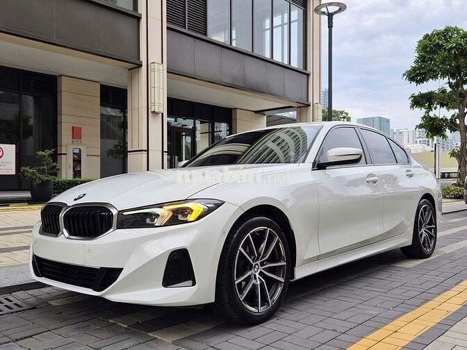 BMW 320i Sportline Đăng ký 2025 - 12000 km