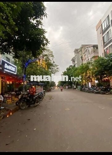 Tôi cần bán nhà 7tầng mặt ngõ ô tô vỉa hè kinh doanh, Phú Diễn