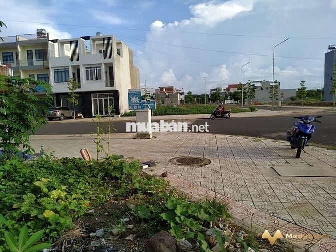 Bán lô đất 132m2 KDC trung tâm ĐS10 bến lức,sau lưng UBND/1,26Tỷ có sổ