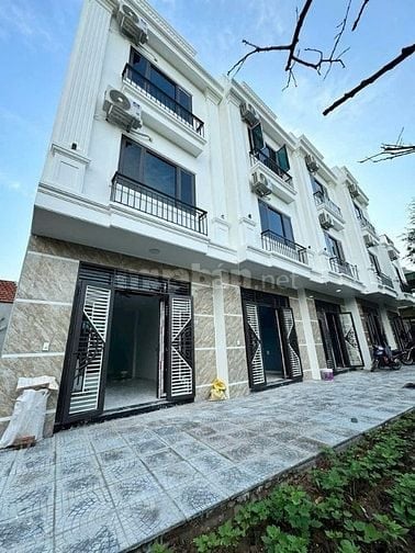 BÁN GẤP NHÀ ĐẠI ĐỒNG -ĐÔNG ANH . SIÊU ĐẸP,  SẴN Ở,43M .NHỈNH 4 TỶ