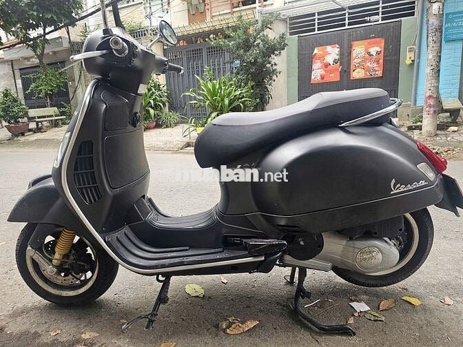 Piaggio GTS 125 Super 2016 -  Xám - BSTP