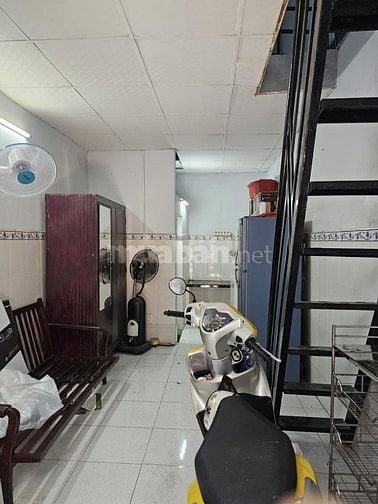 Cho thuê nhà nguyên căn điện nước chính giá 3 triệu 3