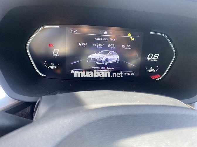 MG5 1.5L 2023 màu vàng, đã đi 30000 km