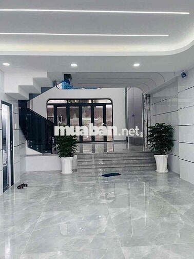 NHÌN LÀ GHIỀN- NGẮM LÀ THÍCH MÊ - NHÀ LÔ GÓC NỞ HẬU 5.6m - HẺM 6M