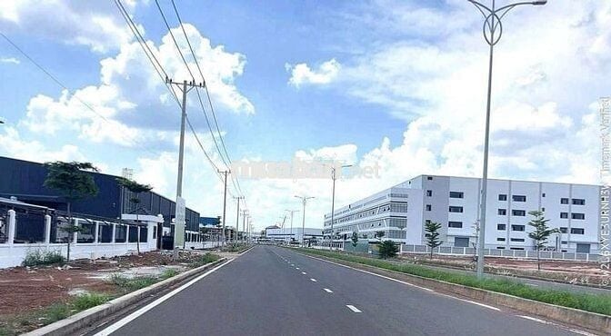 Bán gấp mặt tiền Xuyên Tâm cạnh KCN Becamex