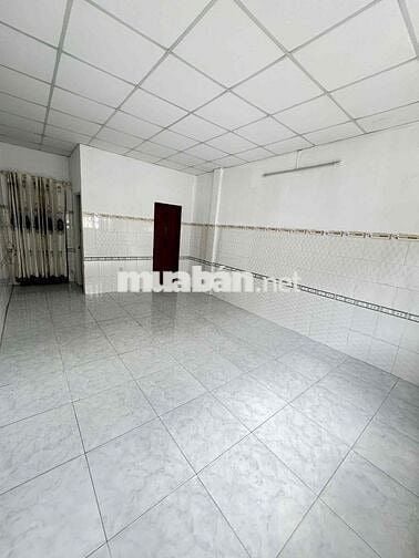 PHÒNG Ở TẦNG 1 - RỘNG 52M2 - LÝ THƯỜNG KIỆT -  BAN CÔNG - BẾP RIÊNG