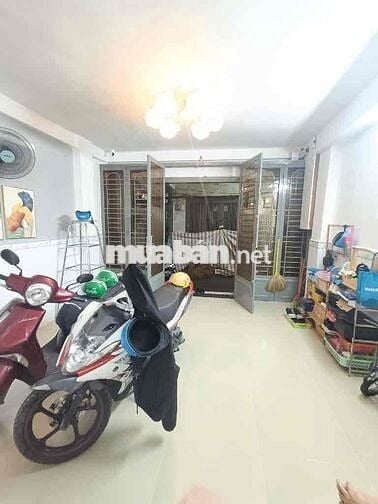 Hiếm, Rẻ, Nhỉnh 7 tỷ nhà 5 tầng, 6pn, 6wc, cho thêu có dòng tiền