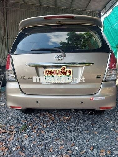 Bán Toyota Innova 2012 màu vàng 2.0G - 140000 km