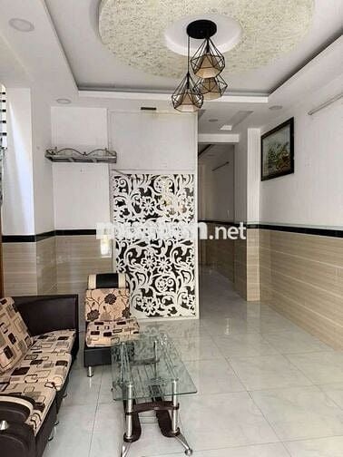 Nhà đẹp ở ngay quang trung p8 gò vấp 4.4x10, 2T chỉ nhỉnh 4 tỷ