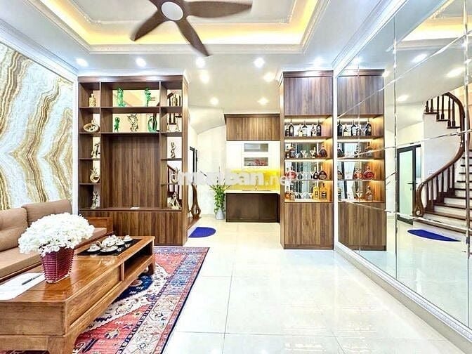 Bán nhà Xã Đàn, 35m2, 5 tầng, nội thất đẹp, 2 thoáng, dân trí cao