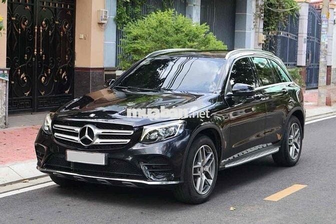 Mercedes Benz GLC 300 4matic model 2017 1 chủ