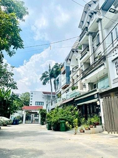 Bán Nhà Đường Hoàng Quốc Việt , Quận 7, DT 5x16, 3 Lầu 12.8 Tỷ