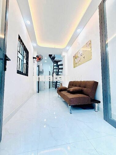 BÁN NHÀ ĐẸP NGUYỄN THỊ TẦN - HẺM BA GÁC - 2 TẦNG 2PN 2WC - GIÁ 2.9 TỶ