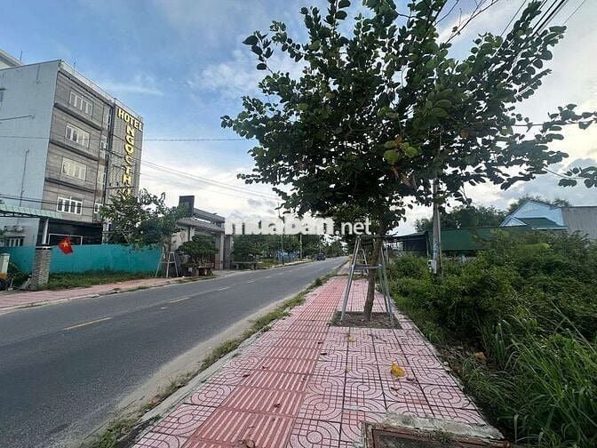 HÀNG NGỘP ĐƯỜNG MẶT TIỀN NGUYỄN DU NỠ HẬU