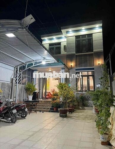 Biệt thự sân vườn mini - Dĩ An