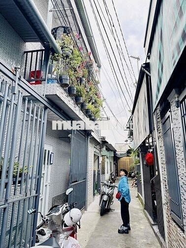 Em Chính chủ cần bán 2 căn nhà Sổ đỏ full thổ cư