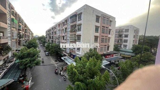 Cho thuê tầng Trệt KD CC Sơn Kỳ 13tr cọc 2 tháng