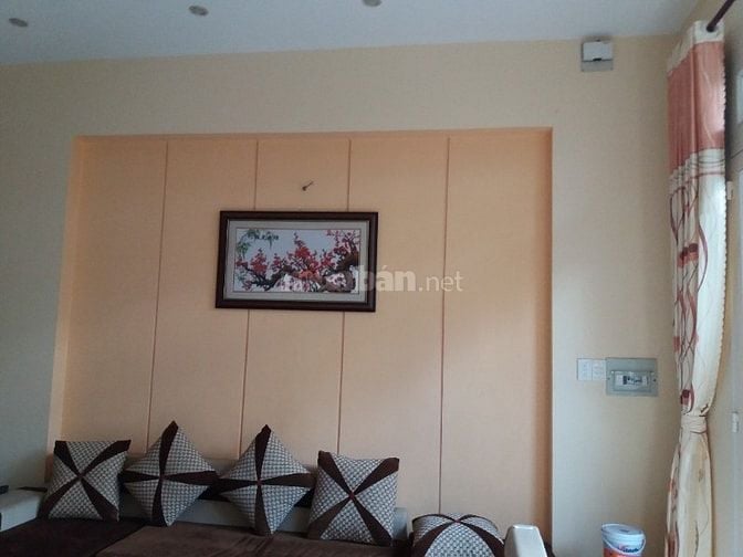 Nhà rộng cho thuê ở hoặc kinh doanh