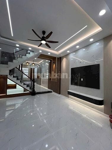 Nhà mặt tiền 16m hiện đại 5mx22m đi bộ ra chợ  đúc 1 lầu 4 p.n 4wc