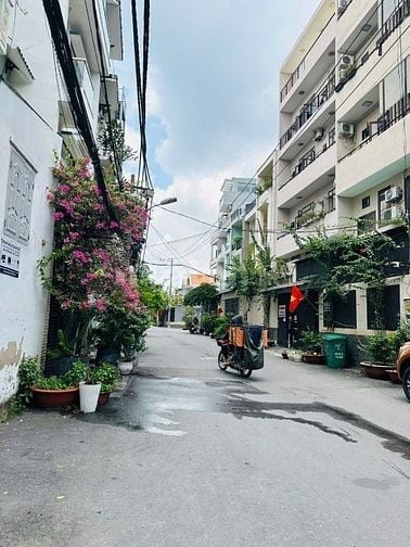 Bán CHDV Dương Quảng Hàm,F.An Nhơn, dt135m2,5 lầu, thu nhập 60tr/th
