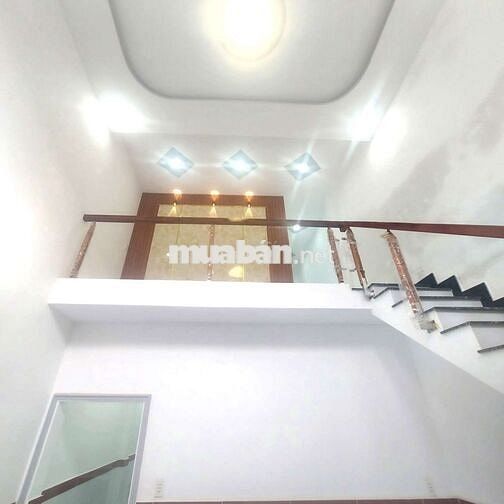 Cần bán căn nhà mới đẹp tại Đông Thạnh Hóc Môn , ngay chợ và tiện ích