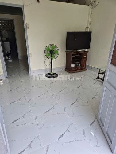 Cho thuê nguyên căn nhà mới - Đầm Sen Q11